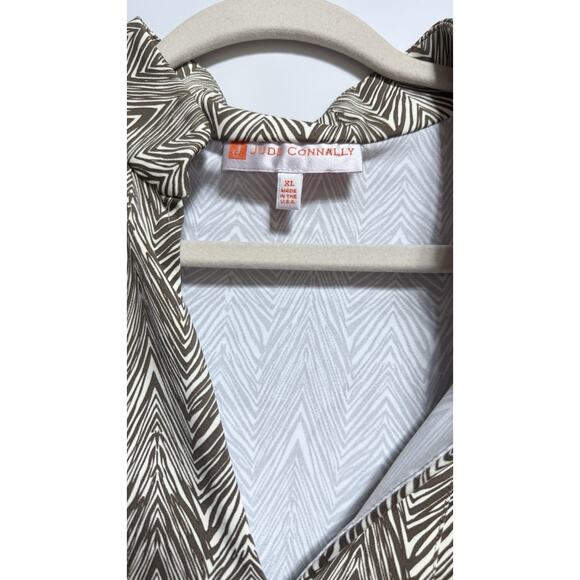 Jude Connally Sleeveless Chevron Print Top XL Brown Beige Stretch Tunic USA - Picture 2 of 5